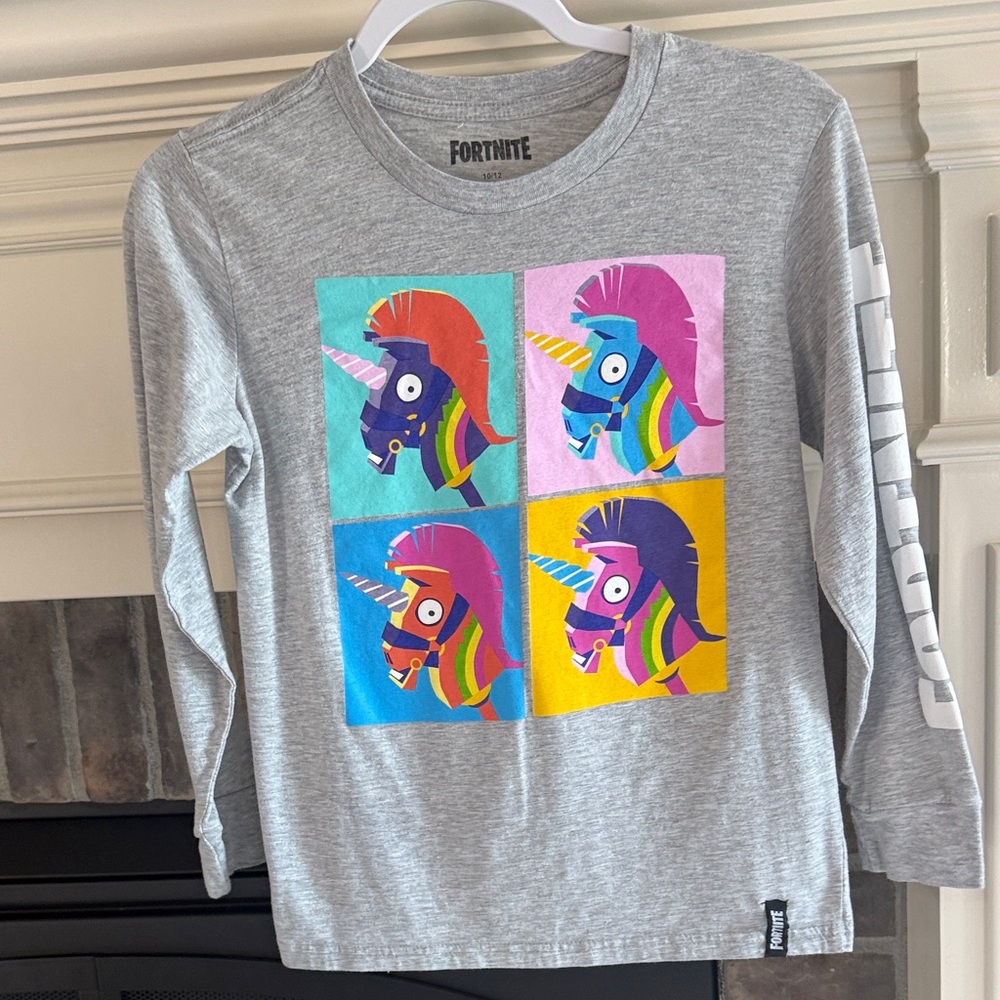 Fortnite Kids' Gray Long-Sleeve Unicorn Pop Art Tee